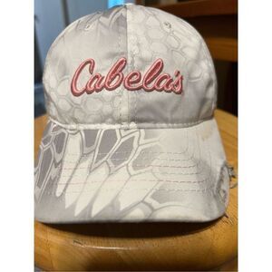 Cabela’s Distressed Look Hat